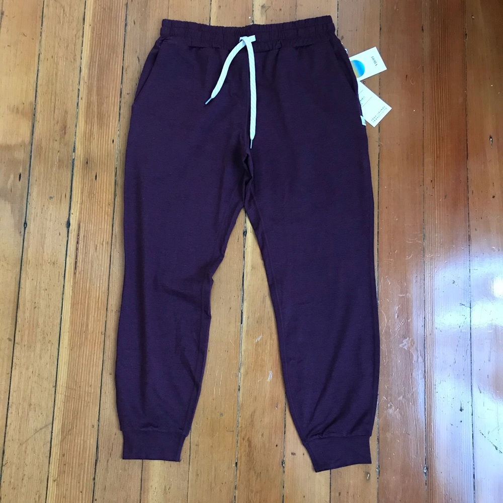 Vuori Halo Performance Jogger in Cerise Heather